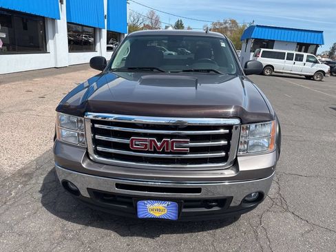 Used 2013 GMC Sierra 1500 SLE w/ Power Tech Package AWD/4WD image 3