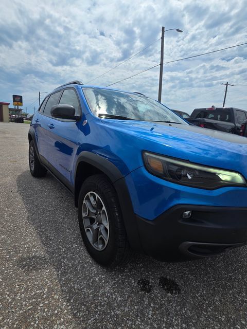 Used 2020 Jeep Cherokee Trailhawk w/ Cold Weather Group AWD/4WD image 4