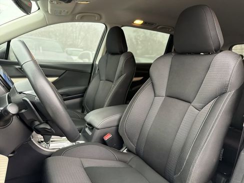 Used 2022 Subaru Ascent Premium w/ Convenience Package image 12