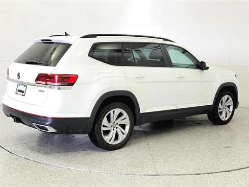 Used 2021 Volkswagen Atlas SE w/ Towing Package image 7