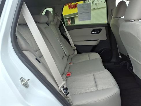 Certified 2025 Nissan Rogue SV image 14