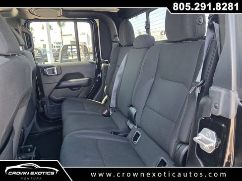 Used 2022 Jeep Gladiator Overland w/ Safety Group AWD/4WD image 19