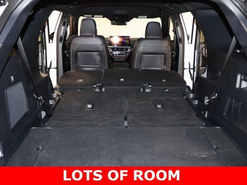 Used 2025 Ford Explorer ST-Line w/ Premium Package image 21