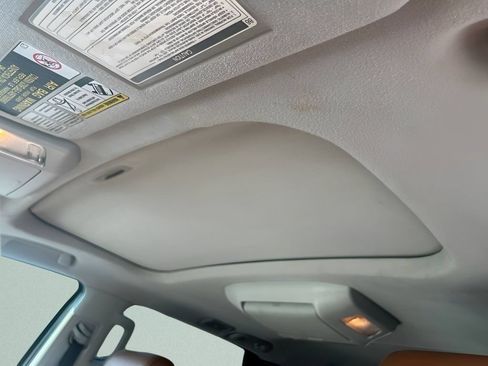 Used 2014 Toyota Sequoia Platinum RWD image 19