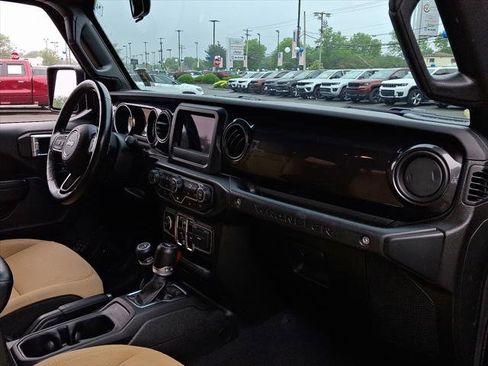 Certified 2020 Jeep Wrangler Unlimited Sport image 11