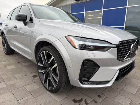 Used 2023 Volvo XC60 B5 Ultimate image 1