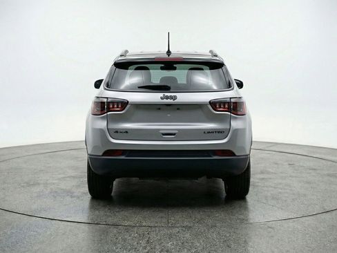 Used 2025 Jeep Compass Trailhawk image 7
