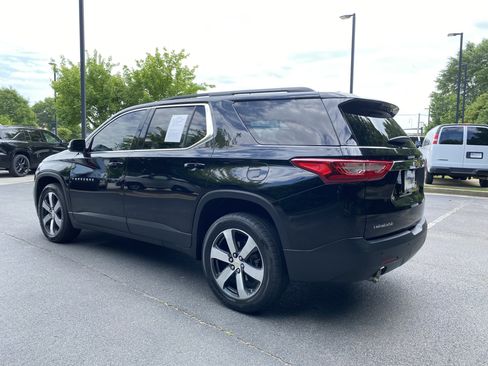 Used 2020 Chevrolet Traverse LT w/ LT Premium Package FWD image 7