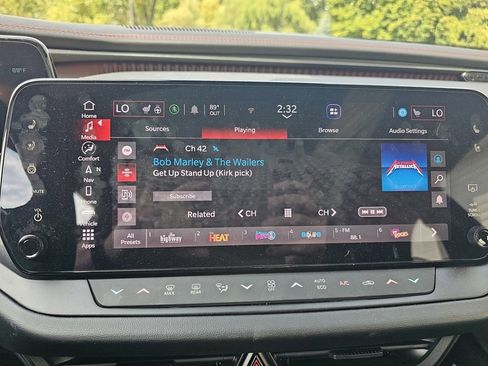 Used 2024 Dodge Charger R/T w/ Plus Group image 3