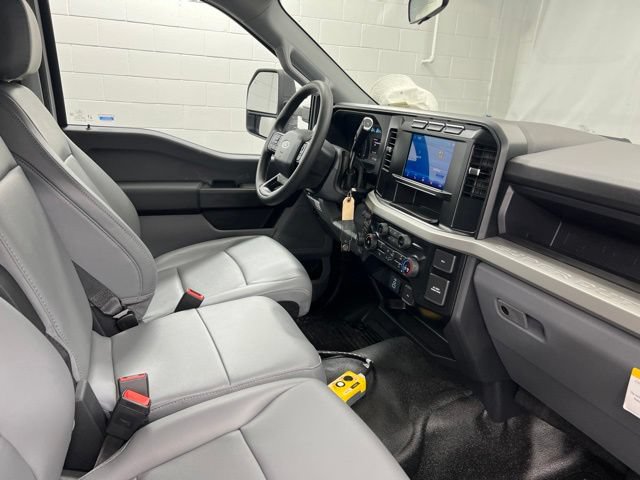 New 2024 Ford F550 4x4 Regular Cab Super Duty image 22