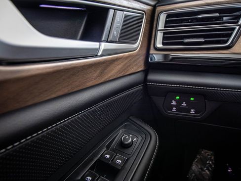 New 2026 Volkswagen Atlas SE FWD image 36