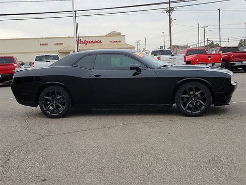 Used 2019 Dodge Challenger SXT w/ Blacktop Package image 12