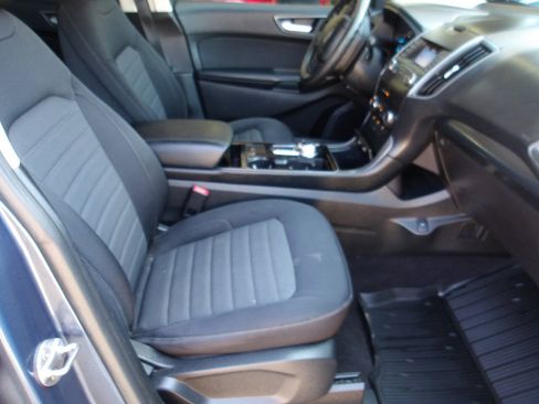 Used 2019 Ford Edge SE AWD/4WD image 6