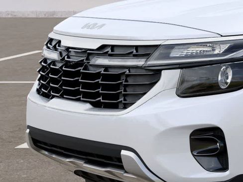 New 2026 Kia Seltos S FWD image 12
