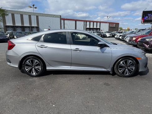 Used 2018 Honda Civic EX-T image 4