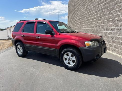 Used 2007 Ford Escape XLT AWD/4WD image 2
