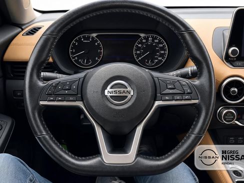 Used 2023 Nissan Sentra SV w/ SV Premium Package FWD image 9