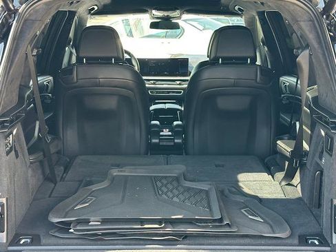 Certified 2023 BMW X7 xDrive40i w/ M Sport Package image 10