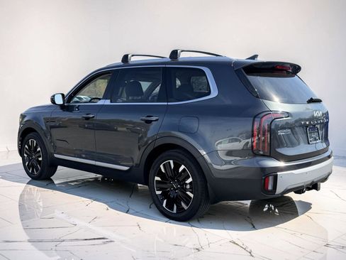 Used 2024 Kia Telluride SX w/ Towing Package image 3