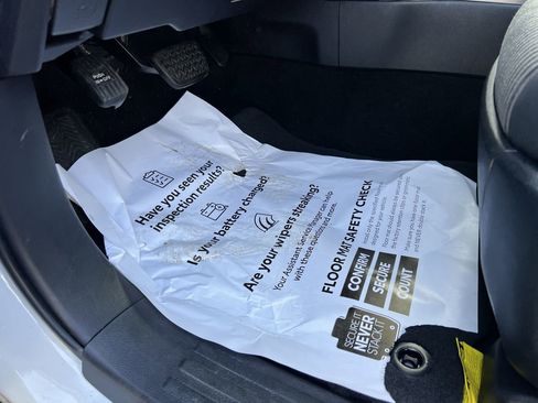 Used 2024 Toyota 4Runner SR5 image 17