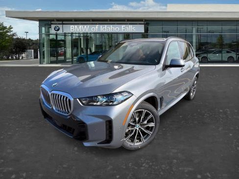 New 2026 BMW X5 xDrive40i w/ M Sport Package AWD/4WD image 6