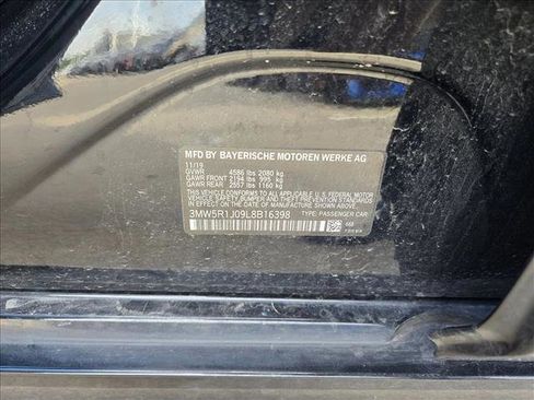 Used 2020 BMW 330i Sedan w/ Convenience Package image 17