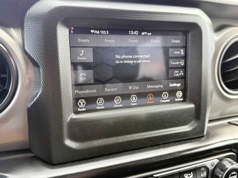 Used 2022 Jeep Wrangler Willys image 39