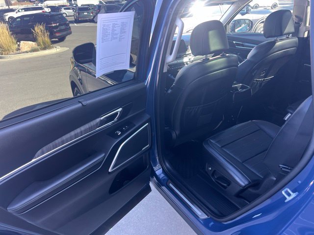 Used 2024 Kia Telluride SX Prestige AWD/4WD image 19