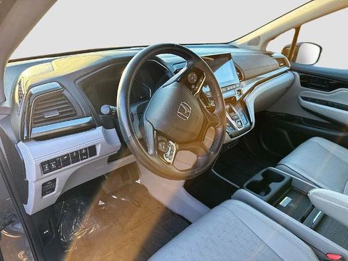 Used 2023 Honda Odyssey Elite image 9