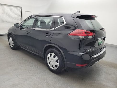 Used 2018 Nissan Rogue S FWD image 3