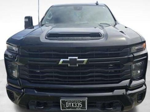 Used 2024 Chevrolet Silverado 2500 Custom w/ Custom Value Package AWD/4WD image 1