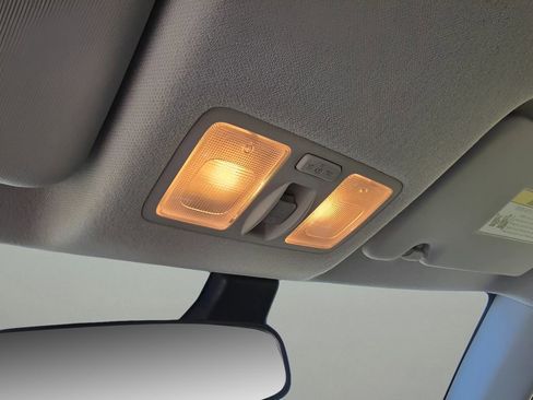 New 2025 Hyundai Venue SEL image 22