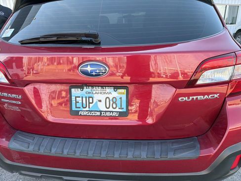 Used 2018 Subaru Outback 2.5i image 9