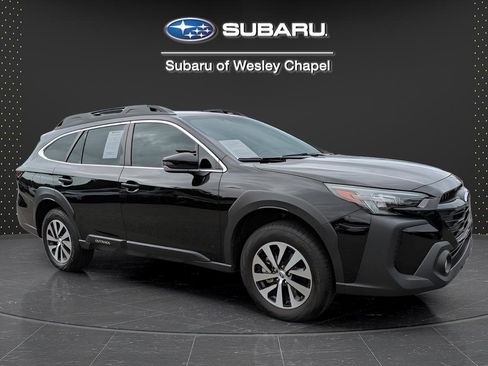 Certified 2025 Subaru Outback Premium w/ Popular Package #1 AWD/4WD image 2
