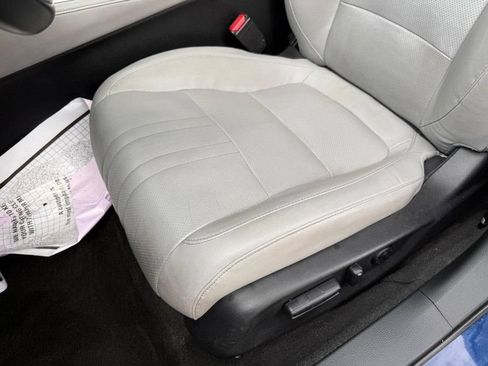 Used 2018 Honda Accord Touring image 17