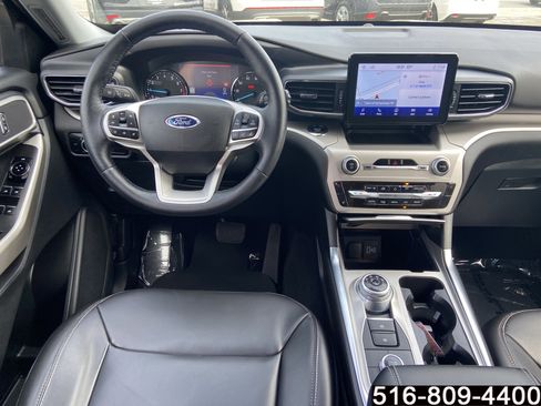 Used 2022 Ford Explorer XLT w/ Equipment Group 202A AWD/4WD image 14