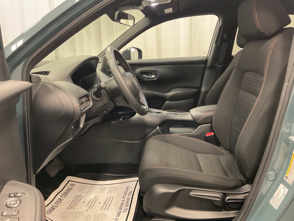Used 2025 Honda HR-V Sport image 13