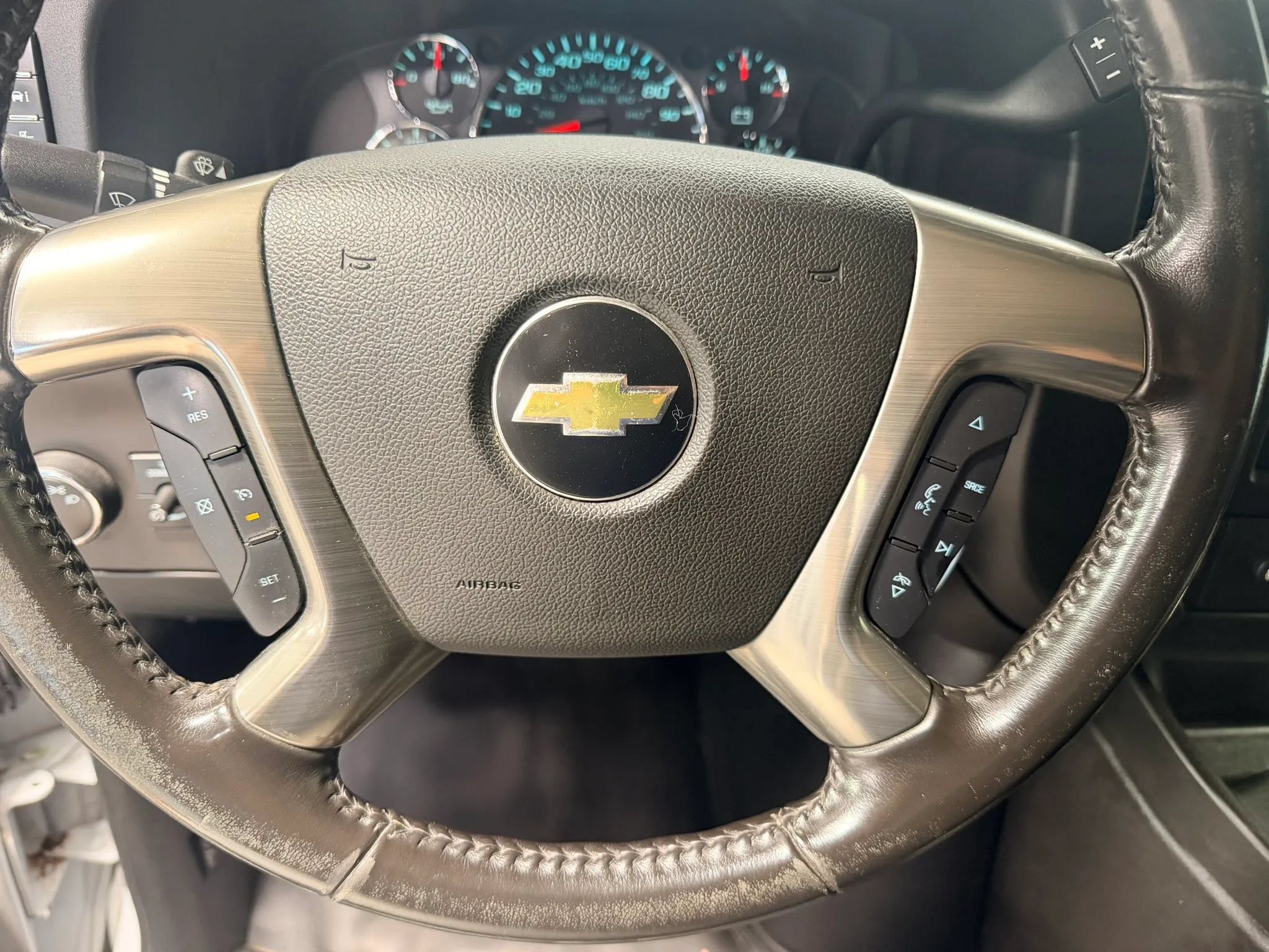 Used 2018 Chevrolet Express 3500 Extended w/ Driver Convenience Package RWD image 9