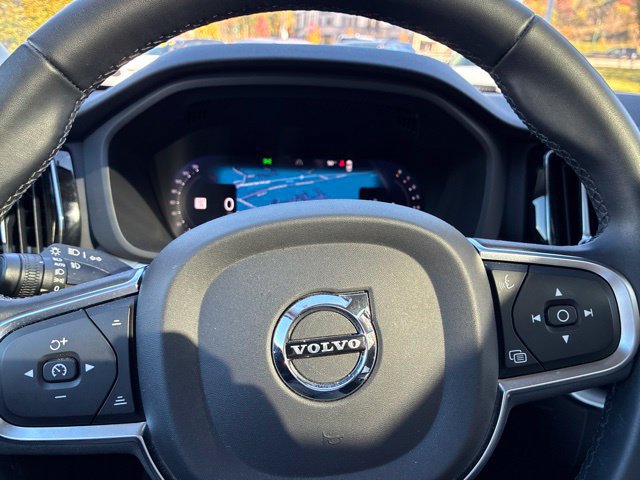 Used 2024 Volvo XC60 B5 Core w/ Protection Package Premier AWD/4WD image 31