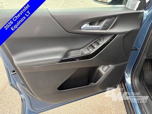 New 2026 Chevrolet Equinox LT w/ Convenience Package II FWD image 9