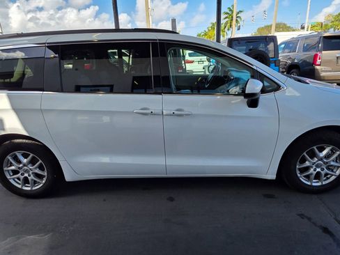 Used 2021 Chrysler Voyager Lxi FWD image 7