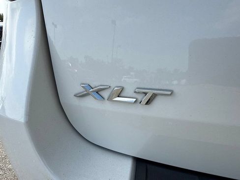 Used 2023 Ford Explorer XLT w/ Equipment Group 202A RWD image 5