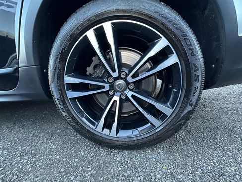 Used 2018 Volvo V90 T5 Cross Country w/ Convenience Package image 44