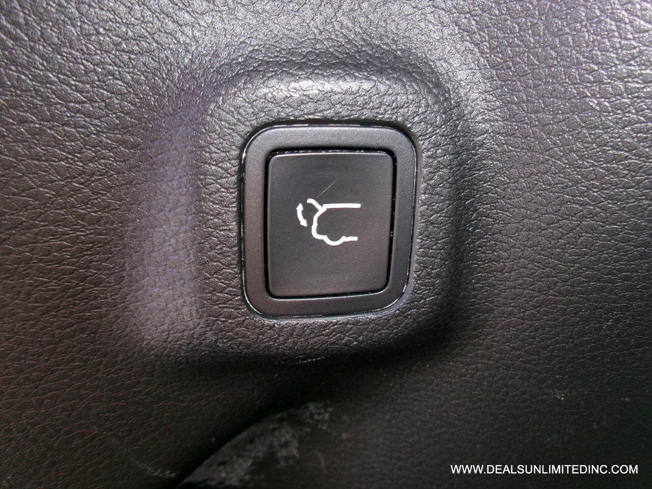Used 2019 Jeep Compass High Altitude AWD/4WD image 22