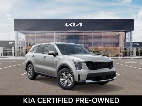 Certified 2026 Kia Sorento LX FWD image 8
