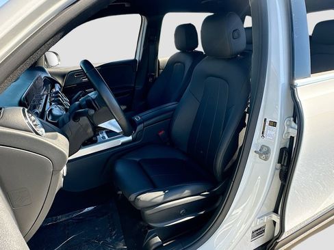 Used 2024 Mercedes-Benz GLB 250 image 20