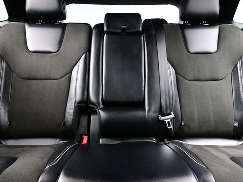 Used 2019 Ford Edge ST w/ Convenience Package image 17