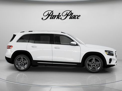 Used 2026 Mercedes-Benz GLB 250 image 28