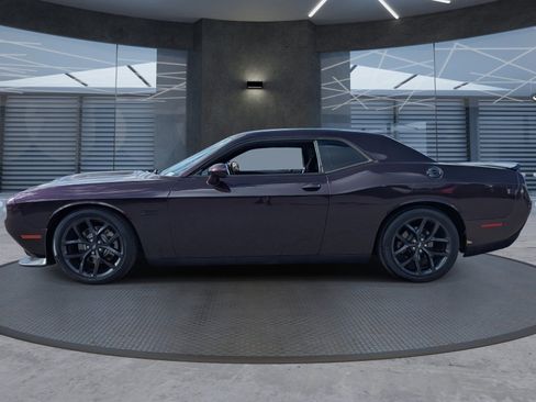 Used 2021 Dodge Challenger R/T w/ Driver Convenience Group image 3