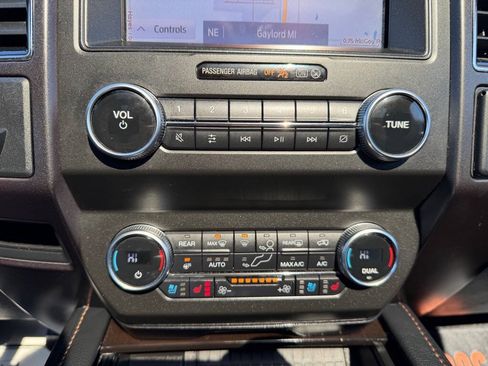 Used 2020 Ford Expedition King Ranch AWD/4WD image 26